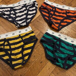 Gap Boys striped briefs size 7